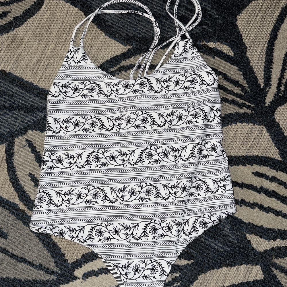 Rove Swim reversible one piece swimsuit black white Large w/ crochet - Picture 2 of 7